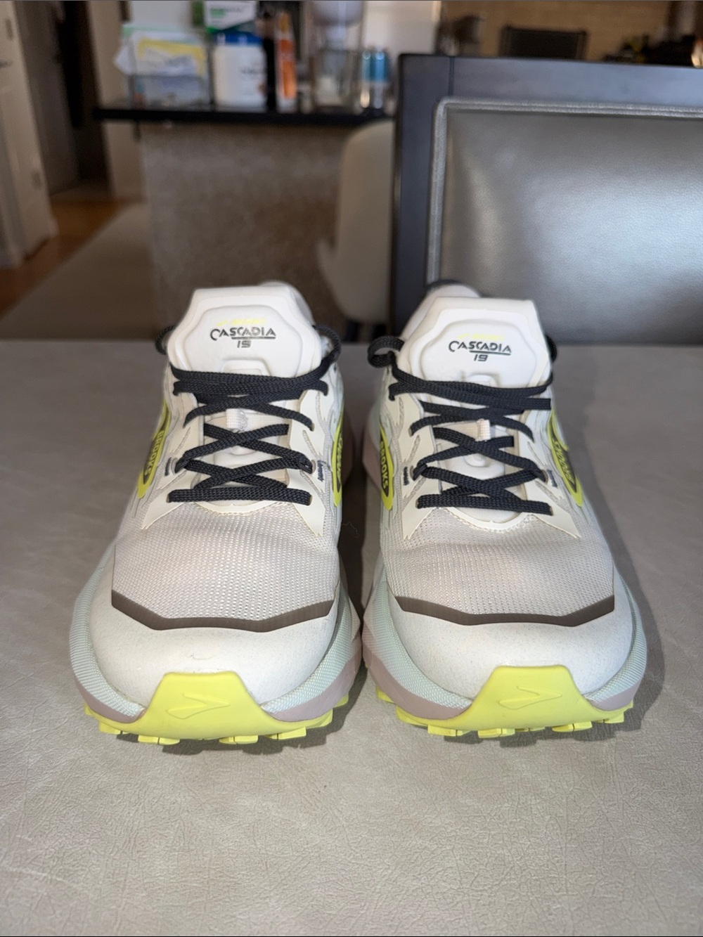 Brooks Women’s Cascadia 19 Trail Running Shoes - Picture 13 of 14